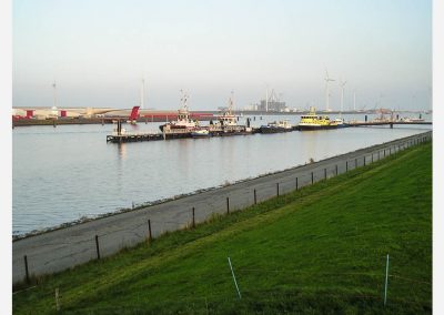 Floating jetty Eemshaven